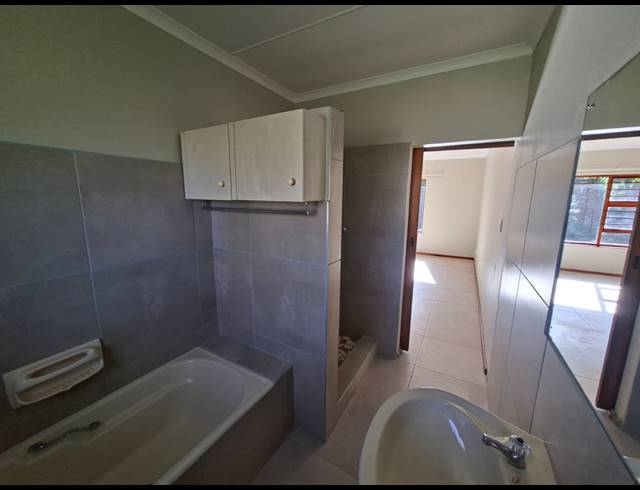 4 BEDROOM HOUSE FOR SALE IN BOSKLOOF